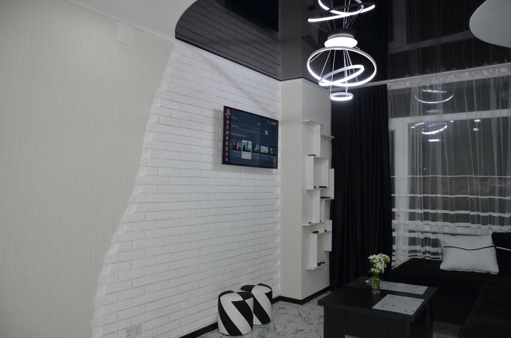Studio "Black - White" Batumi Exteriör bild